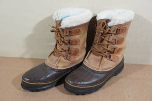 lot 201 image: Sorel Winter Boots -Size 10