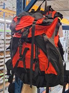lot 146 image: Lowe Alpine Crossbow 9015 Hiking Backpack