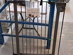 lot 149 image: Mid West Pet Gate