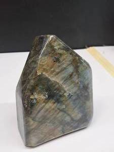 lot 67 image: Display Gem #17 5 Full-Polished Labradorite Tower for display