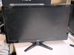 lot 182 image: Acer 23 LCD Computer Monitor G236HL with One Cord