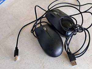 lot 202 image: Lot of (2) USB Wired Computer Mouse Controllers