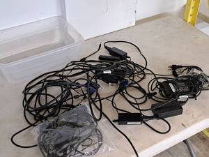 lot 219 image: Lot of (1 Tote) Computer Power Cords