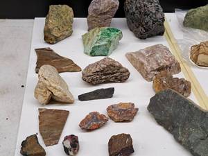 lot 46 image: Gemstone Rough Lot #4 Gem Rough For Cabbing. Various Jasper, Agate, Quartz