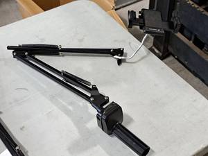 lot 242 image: Aokeo Articulated Arm with Phone Holder and Base