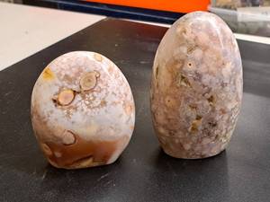 lot 52 image: Display Gem #2 Madagascar Flower Agates pair small 4 and medium 5 for Display