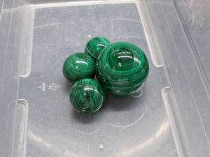 lot 76 image: Display Gem #26 Malachite Spheres one large three small for display