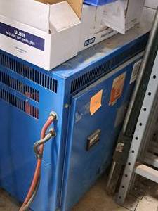lot 1A image: La Marche 3-Phase Fork Lift Battery Charger