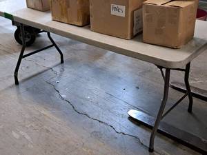 lot 354 image: 6 Folding Table