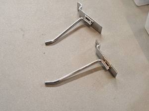 lot 386 image: Lot of (50) 4 Slat Wall Hooks