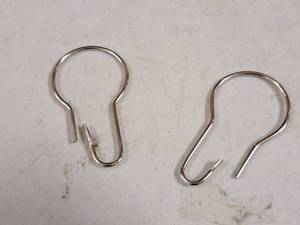 lot 422 image: Lot of (1 Box) Shower Curtain Hooks