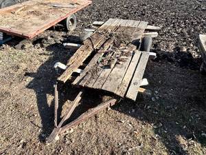 lot 11 image: Utility Yard Trailer