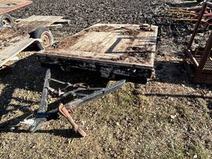 lot 12 image: Utility Yard Trailer
