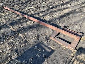 lot 52 image: 22 Jib Crane Fork Lift Attachment