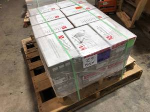 lot 34 image: 27 Boxes of Daltile Restore Bright White 4-14 in. x 12-78 in. Glazed Ceramic Subway Wall Tile (10.64 sq. ft.case) Customer Returns See Pictures
