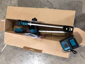 lot 47 image: Makita LXT 18V Lithium-Ion Brushless Cordless String Trimmer Kit   Customer Returns See Pictures