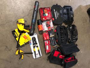 lot 49 image: Lot of Assorted Hand Tools and Hardware Various Models and Conditions   Customer Returns See Pictures