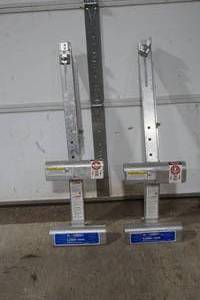 lot 112 image: Ladder jacks