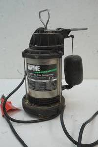 lot 138 image: Wayne Sump pump