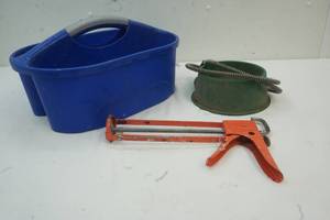 lot 139 image: Caddy, heated water dish