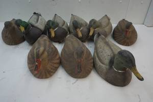 lot 142 image: Duck Decoys