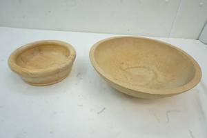 lot 192 image: Wooden bowls