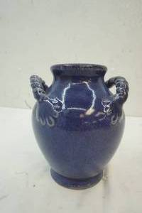 lot 200 image: Pottery pot