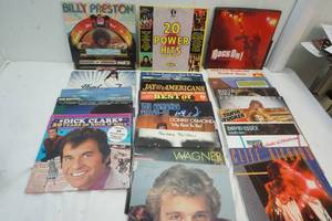lot 204 image: Record Albums
