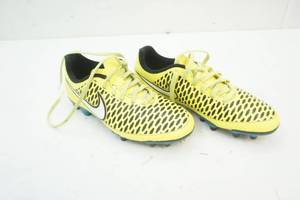 lot 217 image: Nike shoes