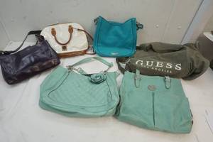 lot 225 image: purses