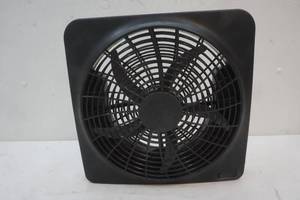 lot 37 image: Black Fan
