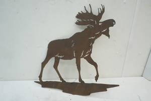 lot 43 image: Wall Decor