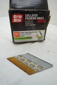 lot 50 image: Garage Supplies