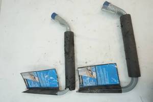 lot 81 image: 2 Storage Arms