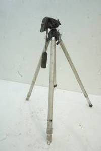 lot 85 image: Tri Pod