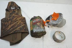 lot 93 image: Hunting Gear