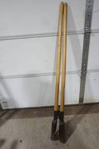 lot 105 image: Post Hole Digger