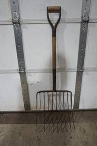 lot 109 image: Silage Fork