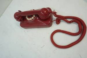 lot 242 image: Grand telephone