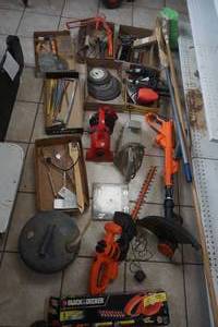 lot 283 image: large lot tools, yard tools