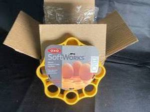 lot 149 image: NEW - Silicon Pressure Cooker Egg Rack - 3-Pack (4 Sets of 3)