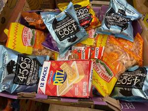 lot 19 image: Assorted Snack Variety Pack - 18-Pack