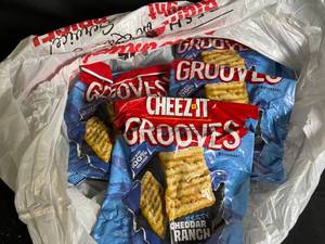 lot 155 image: Cheez-It Grooves Zesty Cheddar Ranch - 6-Pack