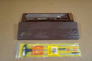 lot 28 image: Assorted Gun Cleaning Sets