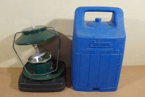 lot 39 image: Coleman Propane Lantern with Case