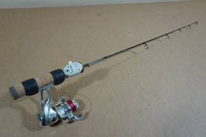lot 63 image: Gander Classic Ice Fishing Rod with Reel