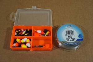 lot 65 image: Ice Fishing Tackle with Fishing Line