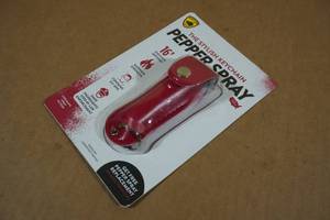 lot 68 image: Guard Dog Keychain Pepper Spray