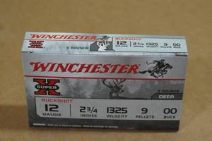 lot 117 image: 5 Winchester Super-X 12 Gauge 2-34 00 Buck Shotshells