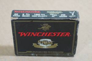 lot 127 image: 5 Winchester Supreme 20 Gauge 2-34 Sabot Slugs